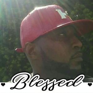 Meet your Posher, Dee